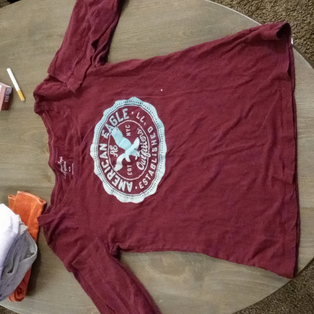 American eagle long sleeve t shirt